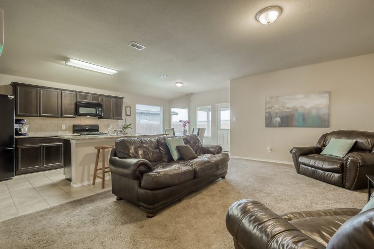 La 5057 Grayson Ridge Lane Ya Está Disponible | Lecciones de Bienes Raíces